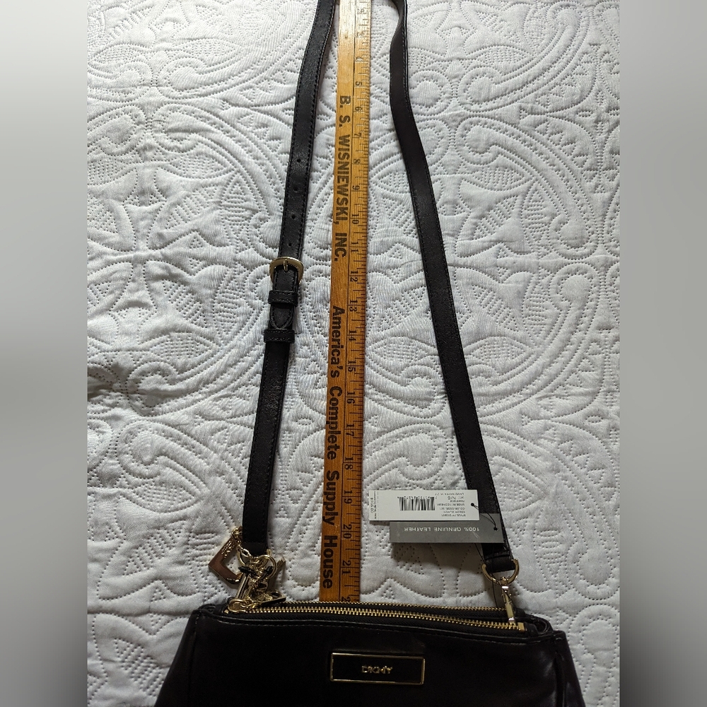 DKNY double zipper cross body purse/bag leather - Picture 14 of 16
